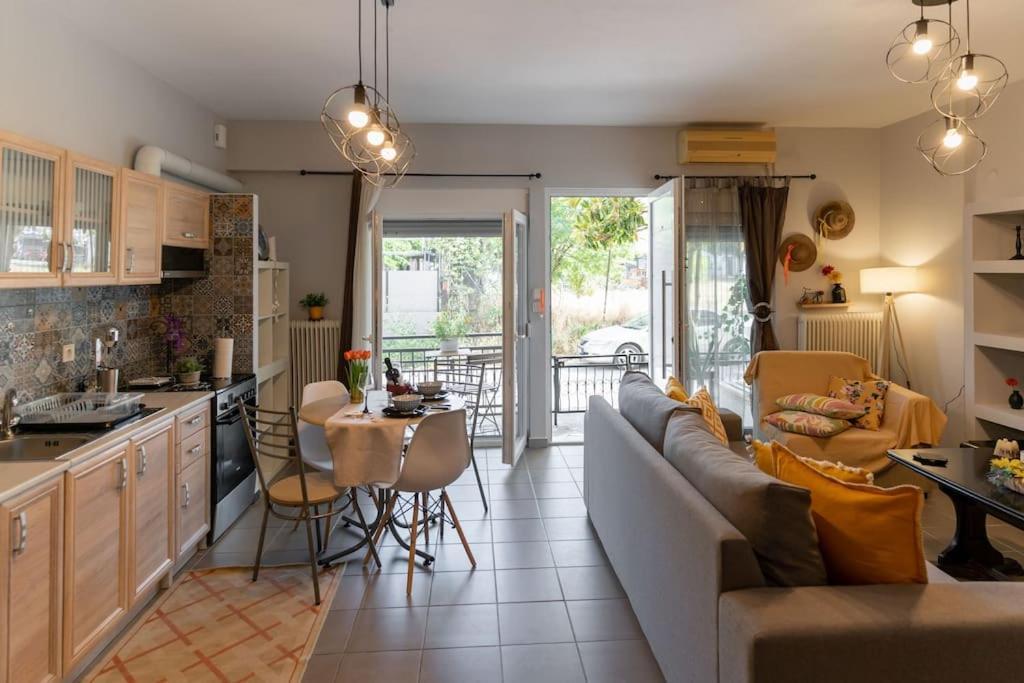 Elenis Cozy Apartment Larissa Exterior foto